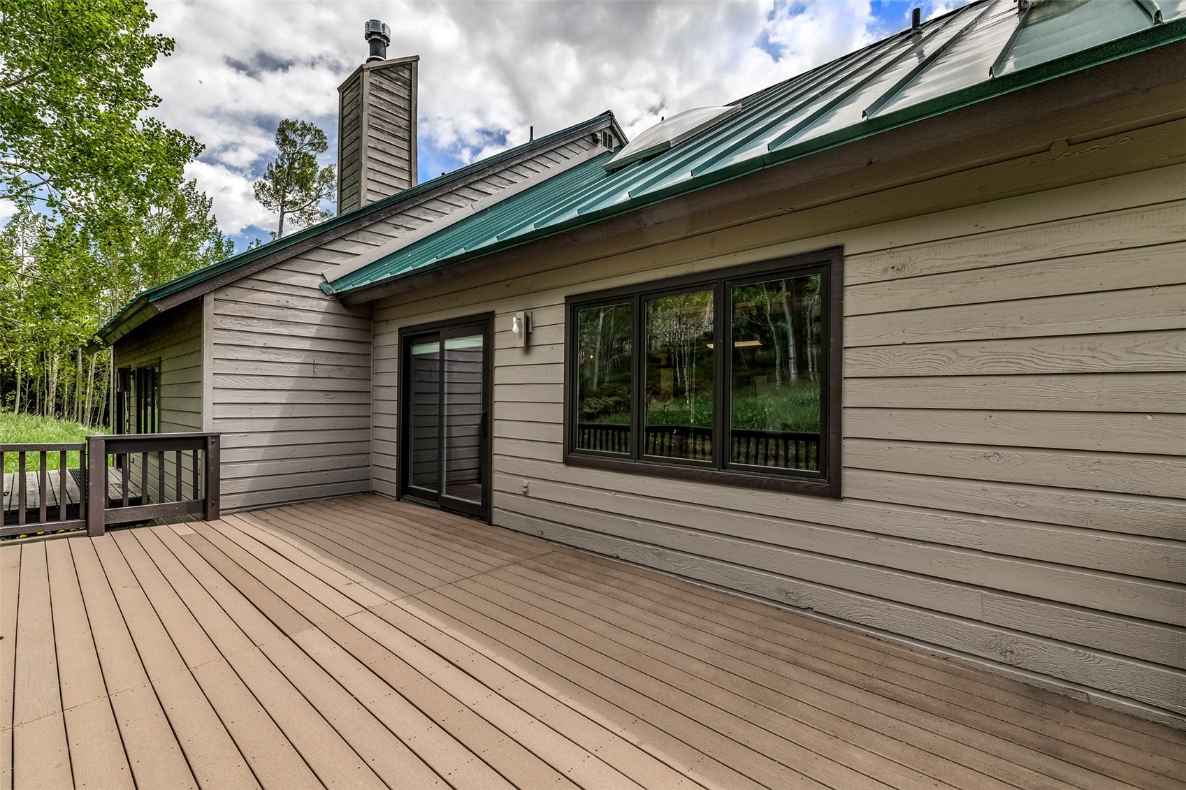 132 Burgundy Circle Property Photo 37
