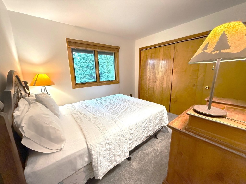 132 Burgundy Circle Property Photo 39