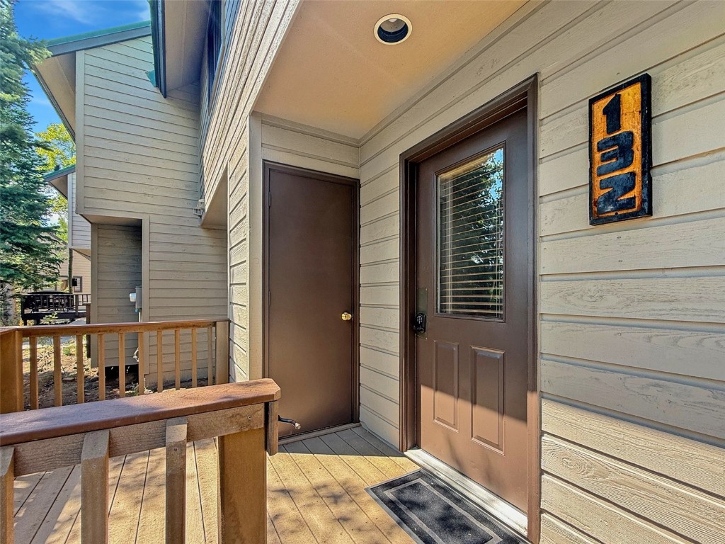 132 Burgundy Circle Property Photo 41