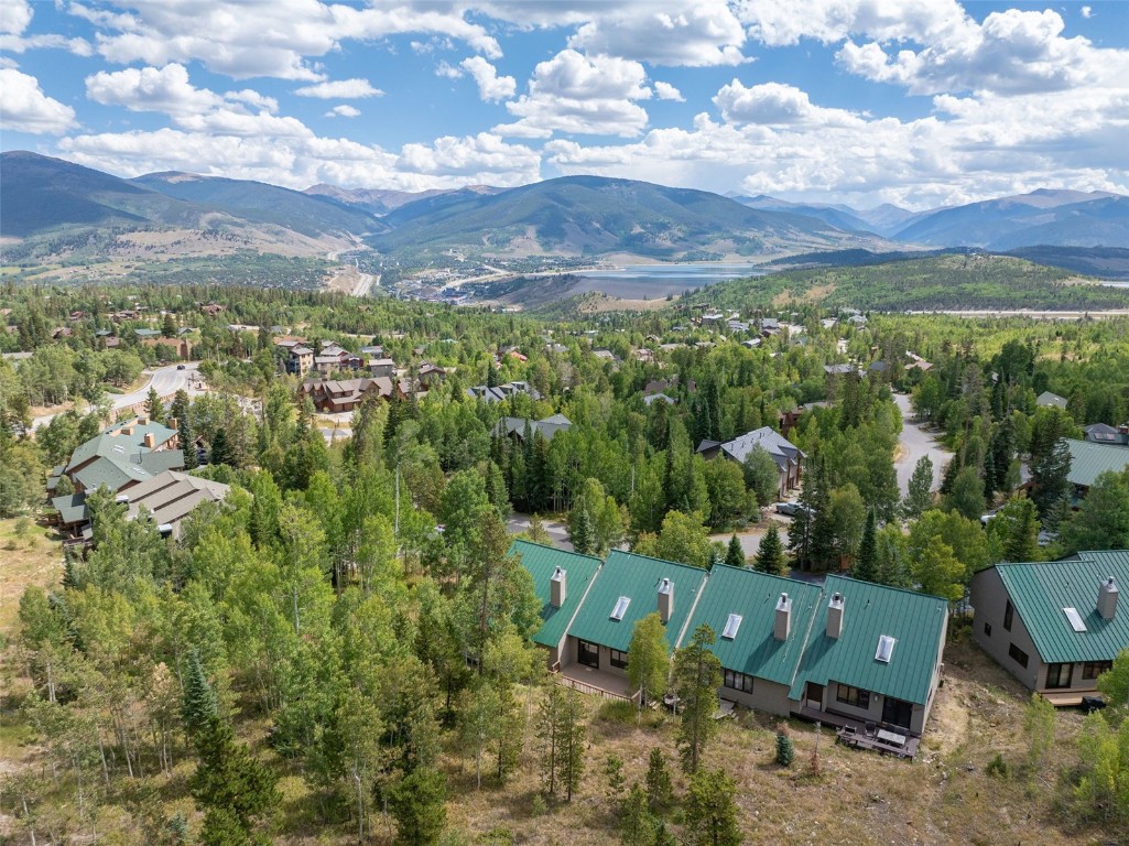 132 Burgundy Circle Property Photo 45