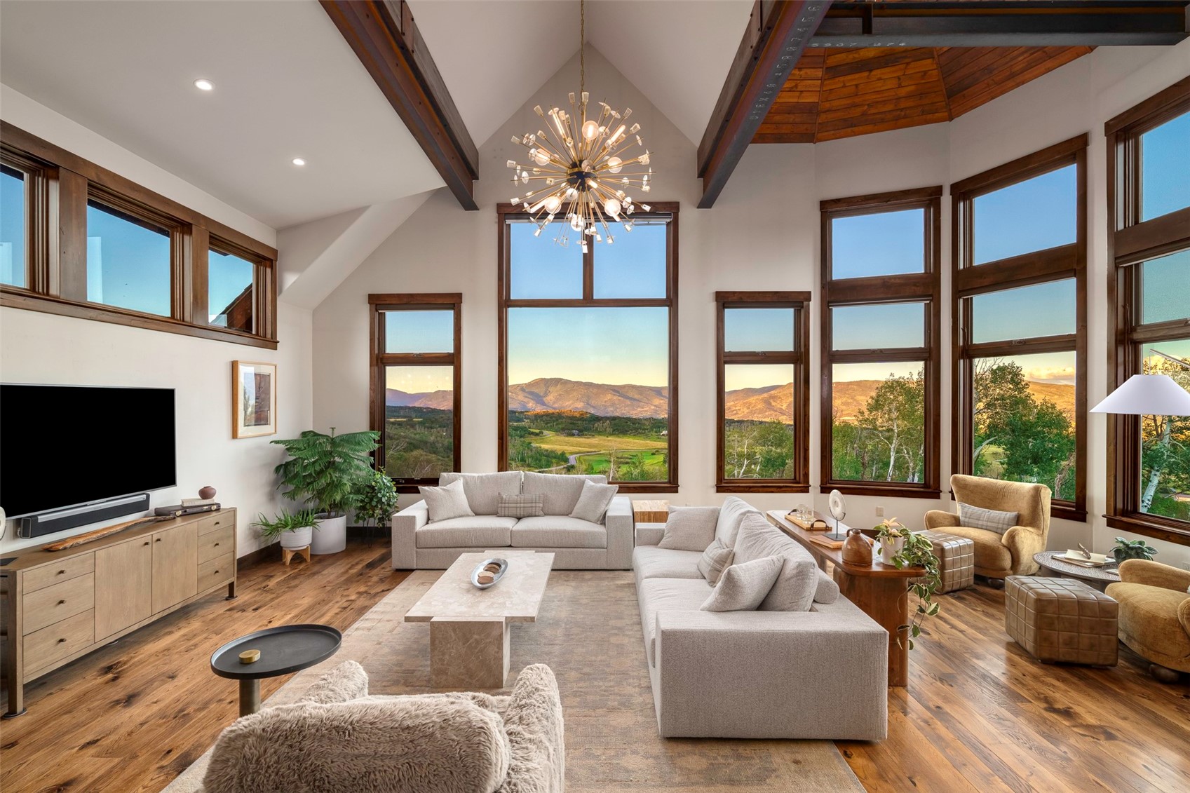 28100 Columbine Ridge Property Photo 4