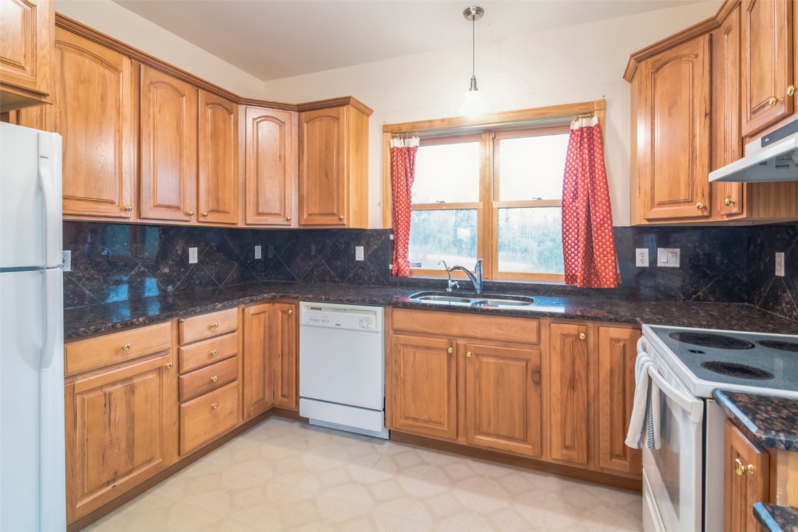 1540 Warrior Circle Property Photo 10