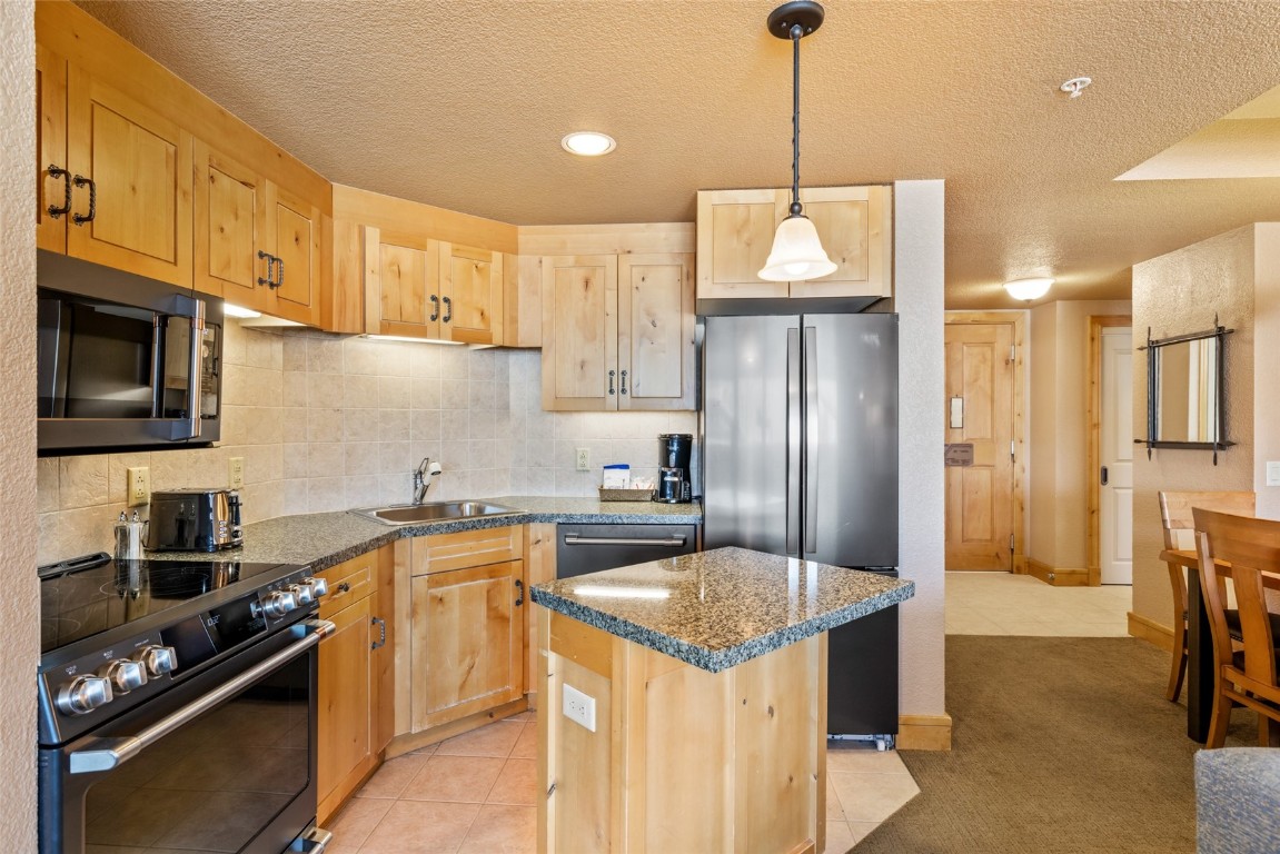 2300 Mount Werner Circle 322 Property Photo 9