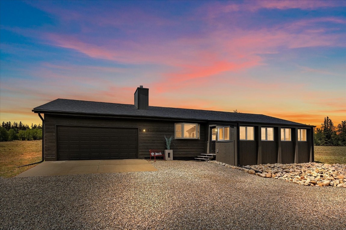 1567 Chippewa Road Property Photo 1