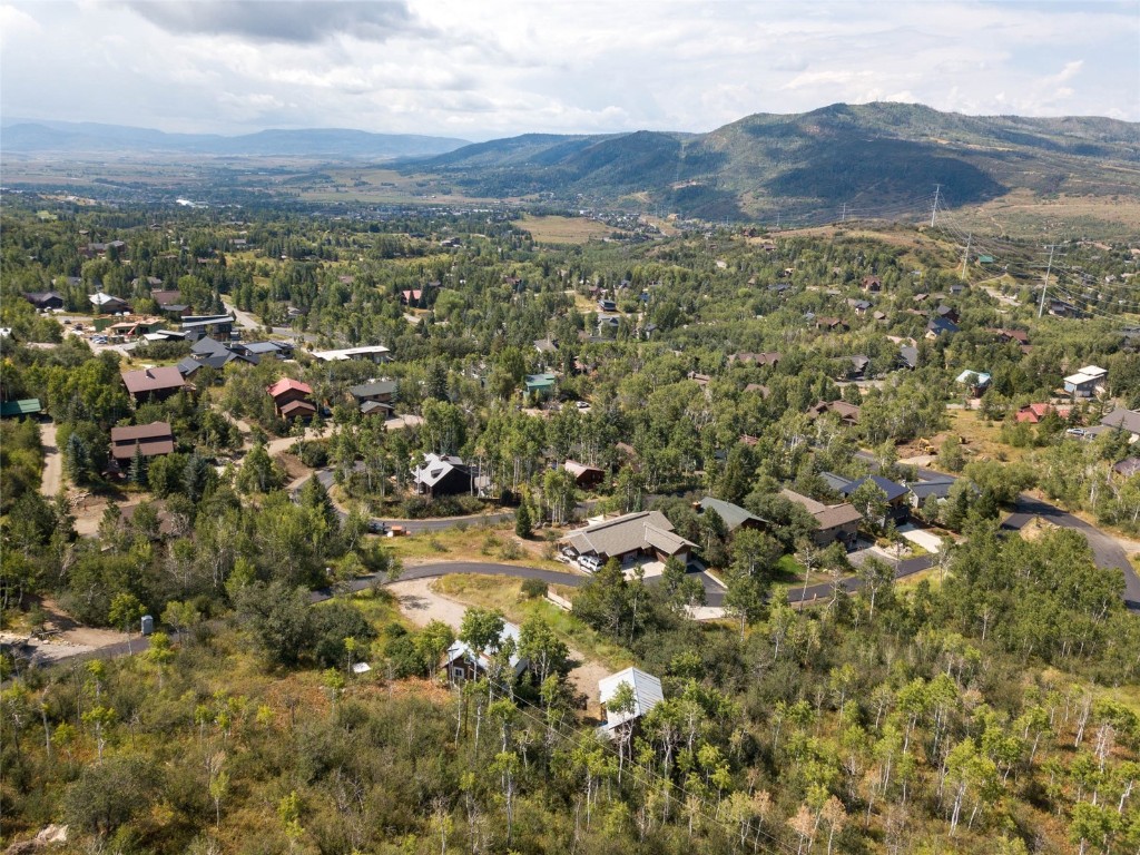 1830 Upper Huckleberry Lane Property Photo 1