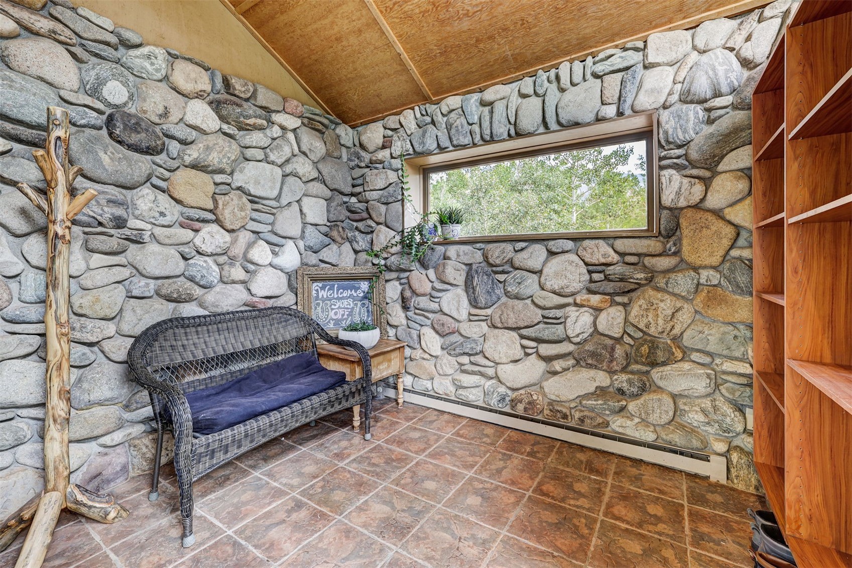 1703 Elk Run Road Property Photo 9