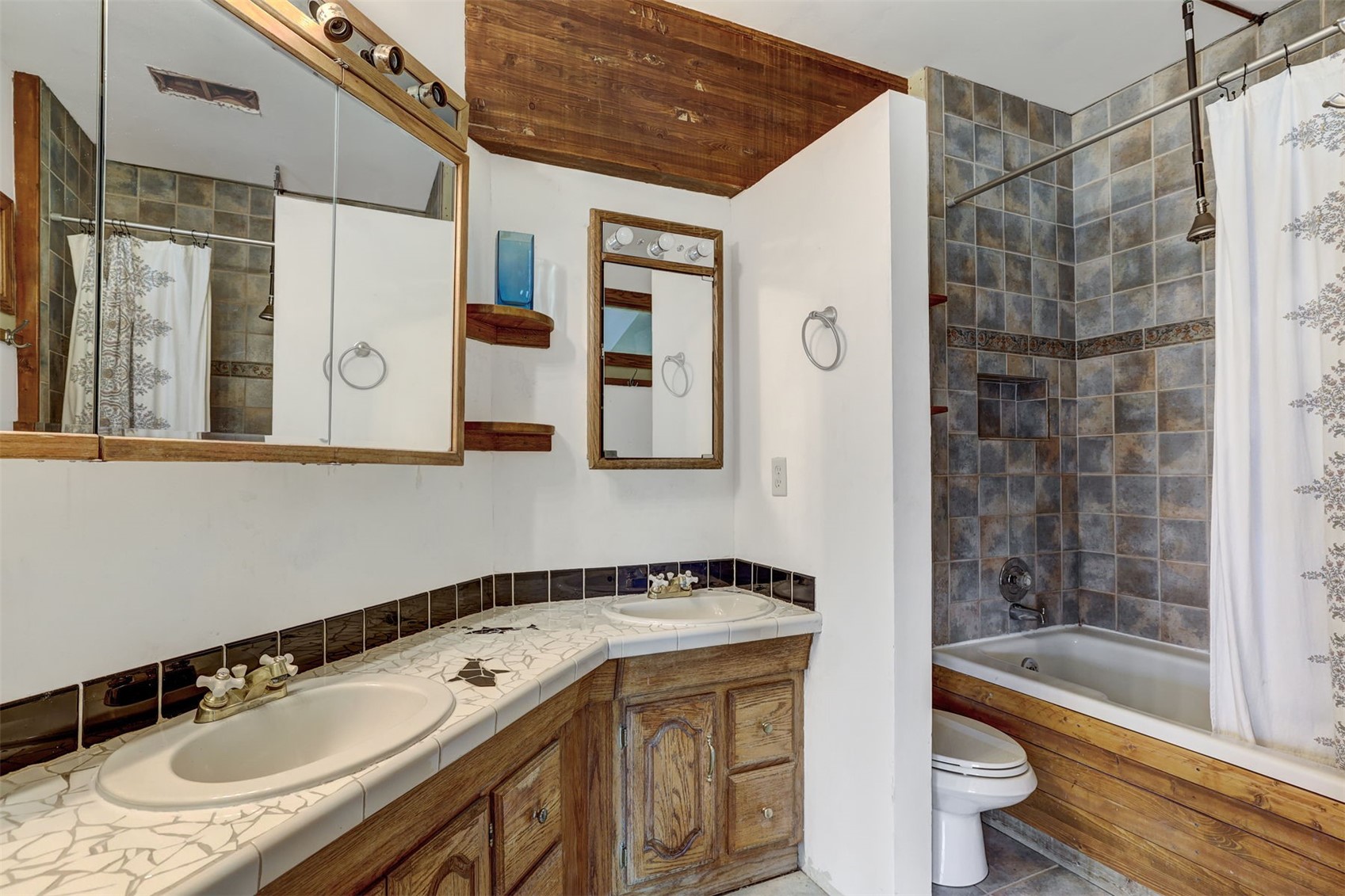 1703 Elk Run Road Property Photo 27