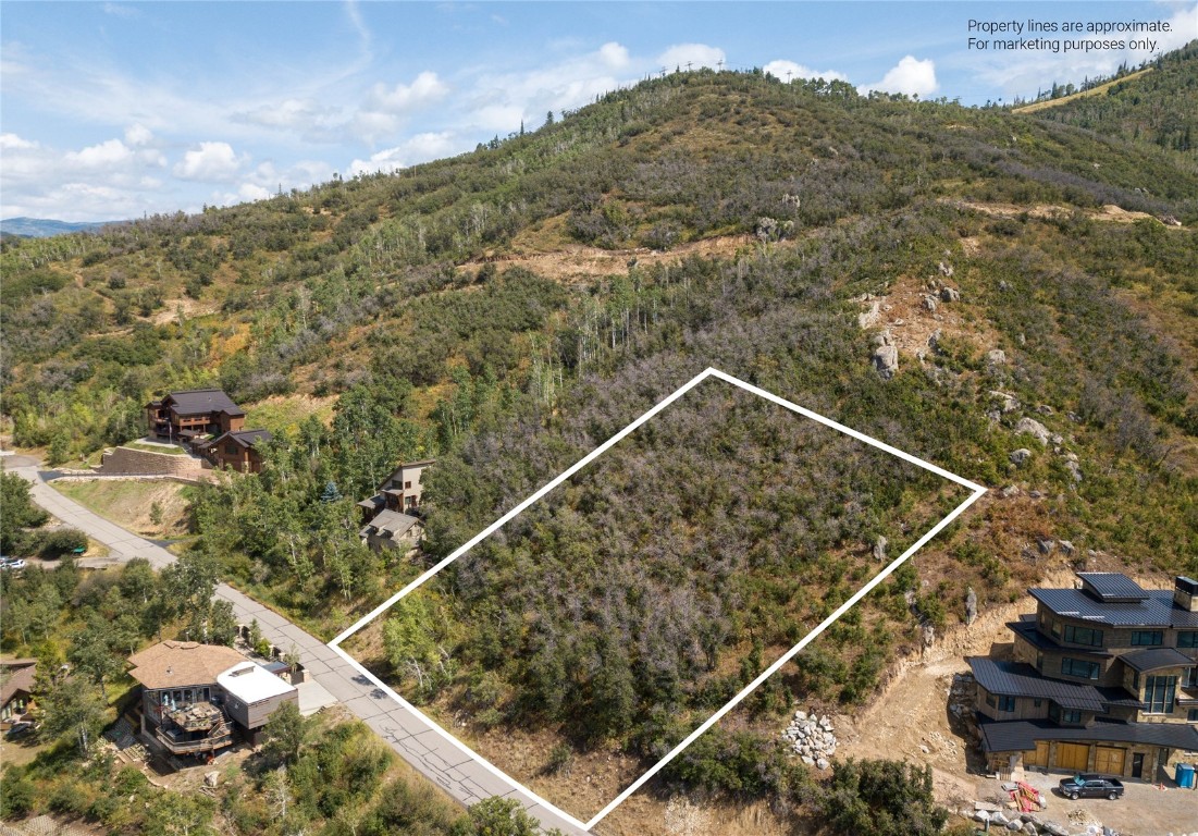 2800 Laurel Lane Property Photo 1
