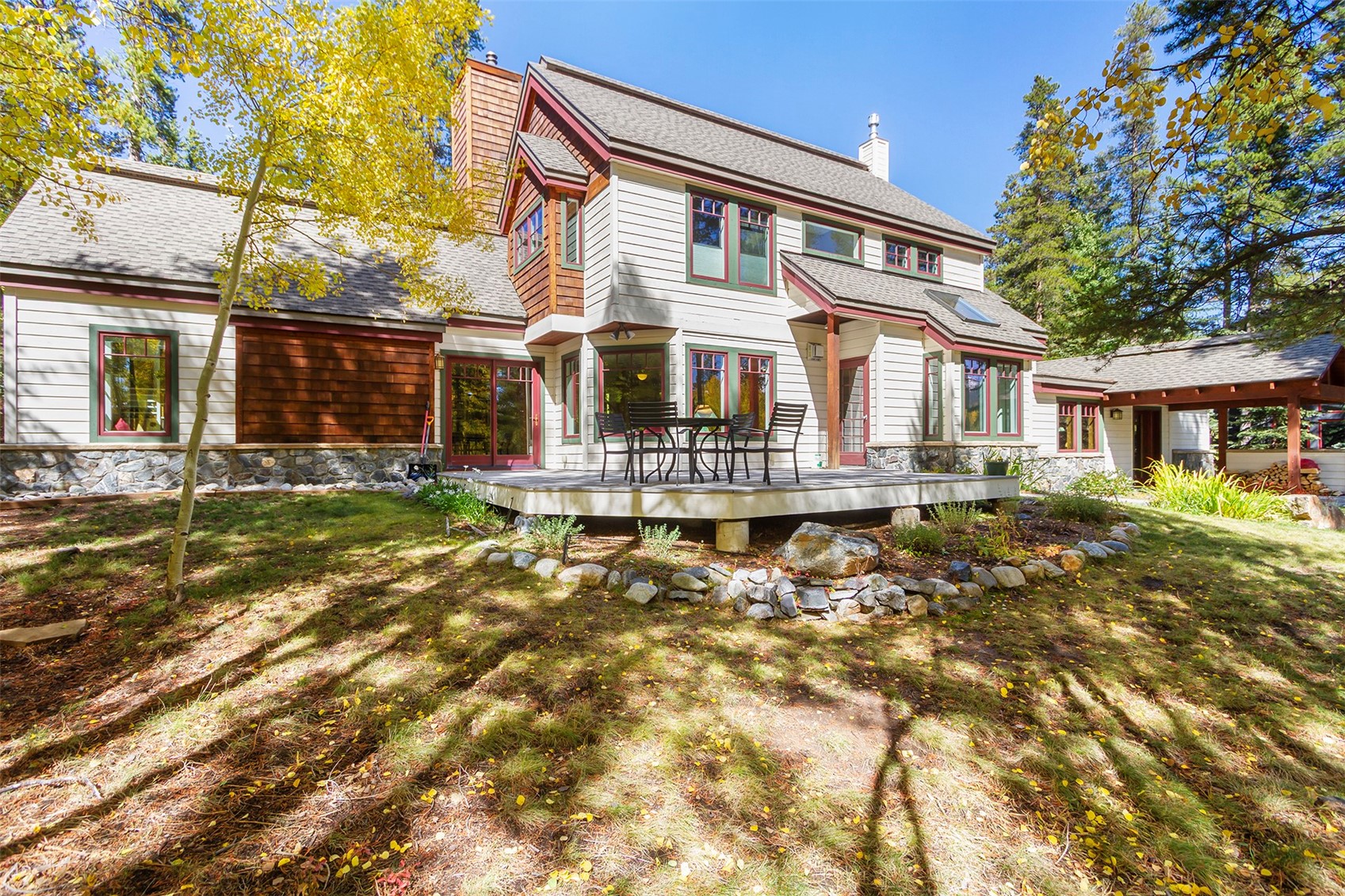100 Windwood Circle Property Photo 3