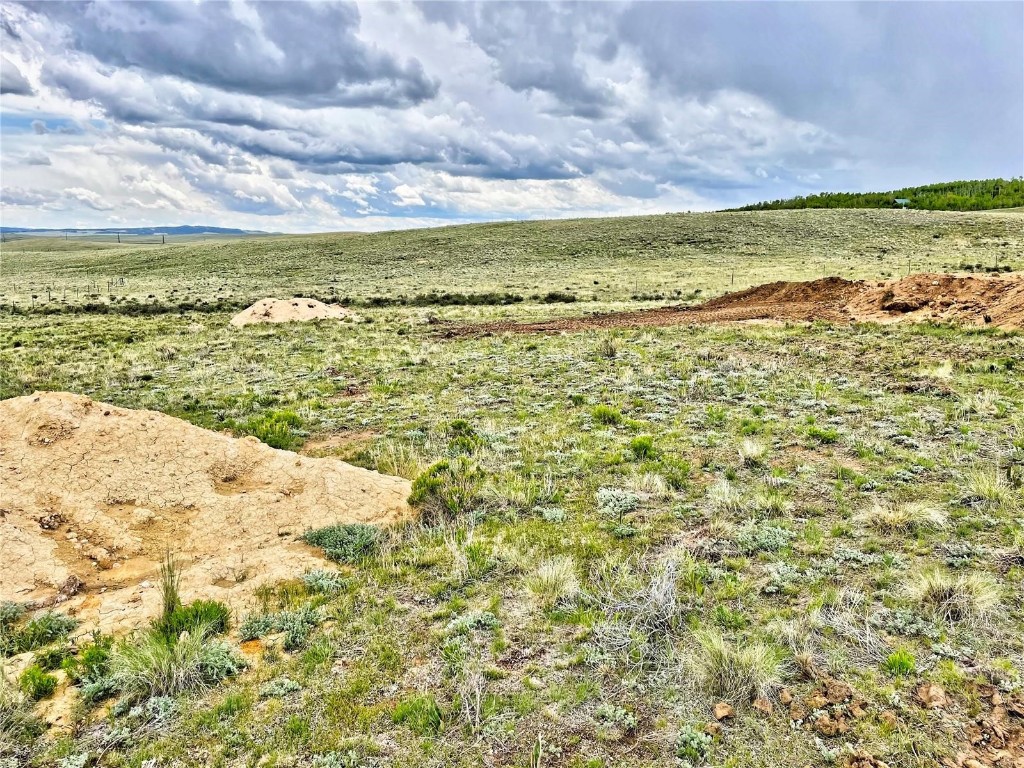 300 Swandyke Court Property Photo 14