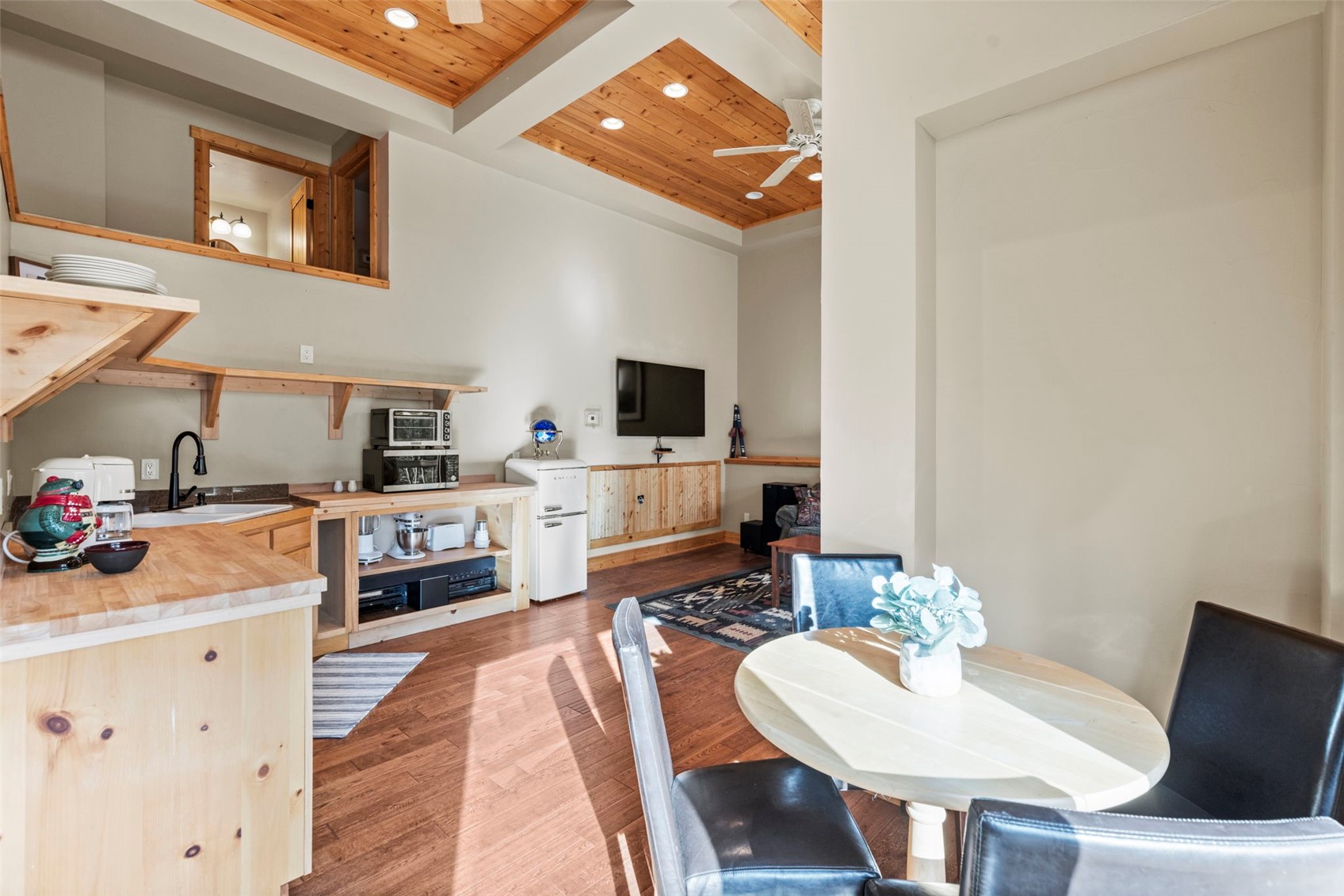 66 Sitzmark Circle Property Photo 33