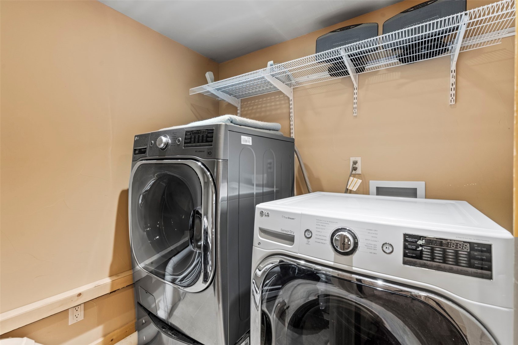 66 Sitzmark Circle Property Photo 40