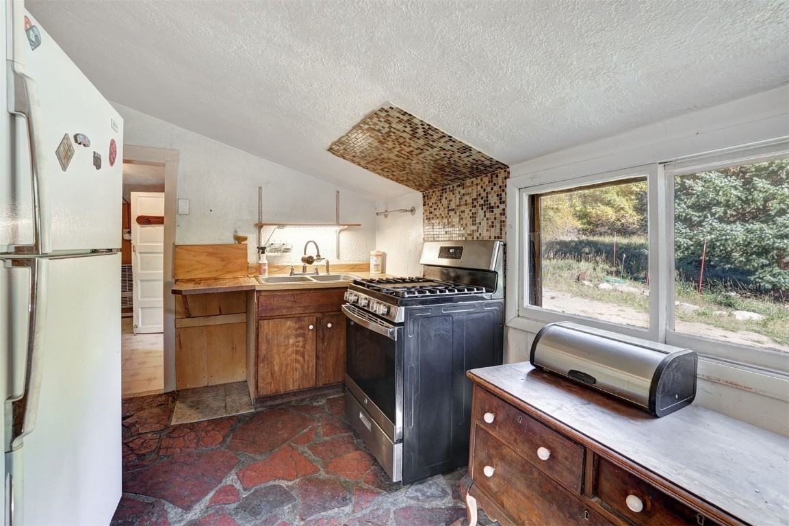 16730 County Road 241 Property Photo 11