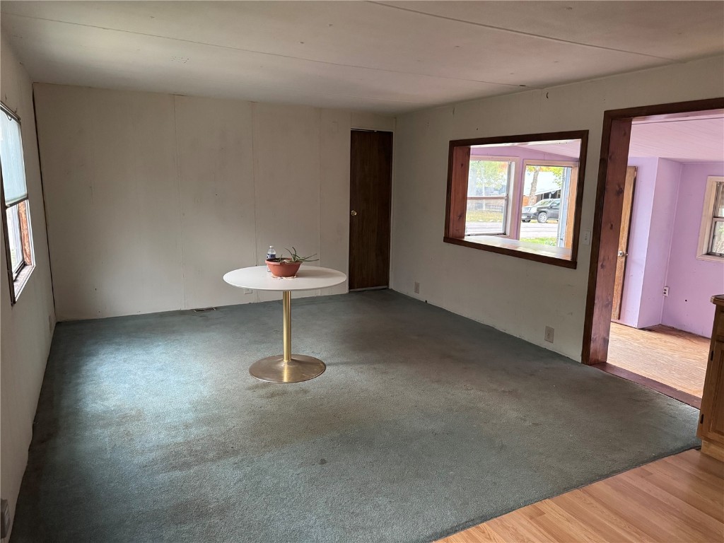 2900 W Acres Drive 83b Property Photo 5