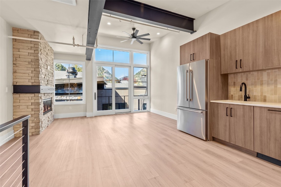 310 E Main Street 204 Property Photo 7