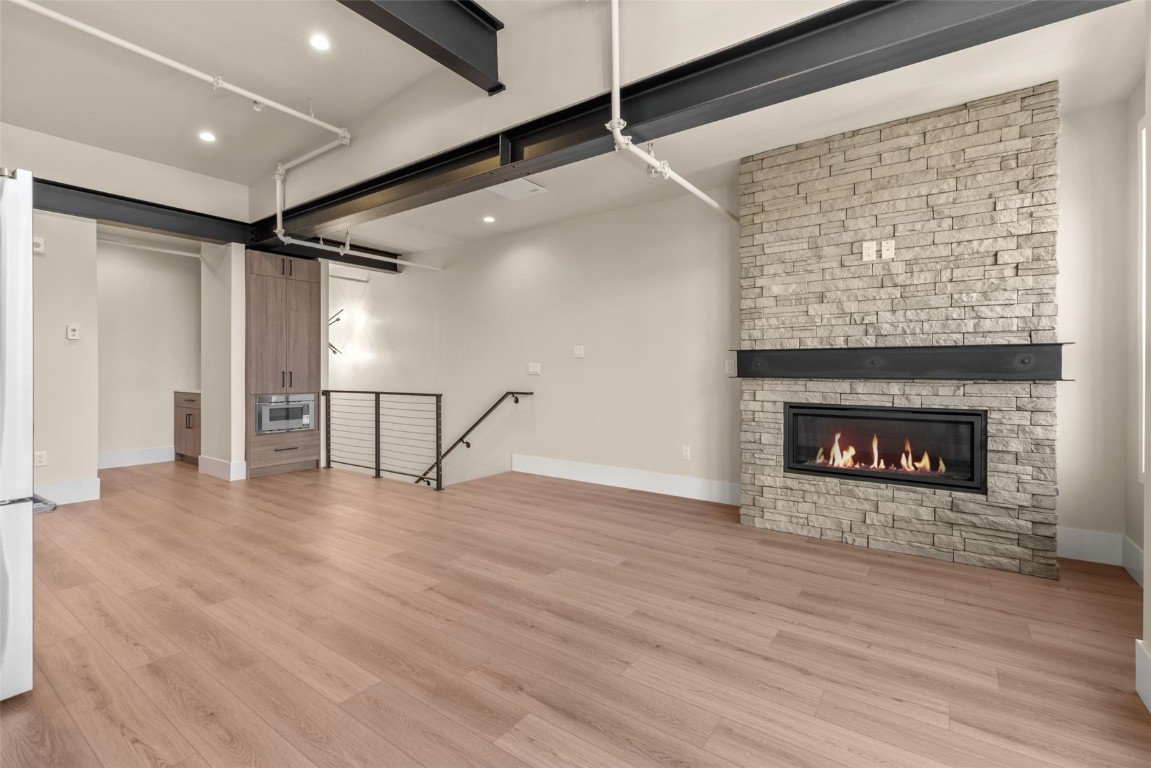 310 E Main Street 204 Property Photo 9