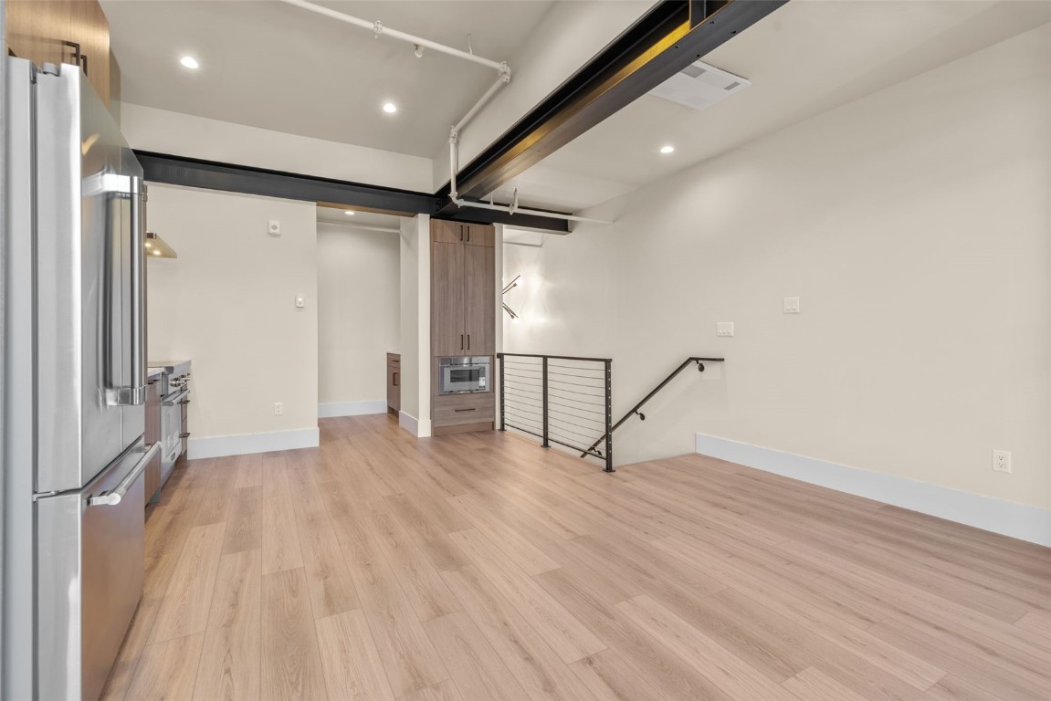 310 E Main Street 204 Property Photo 15