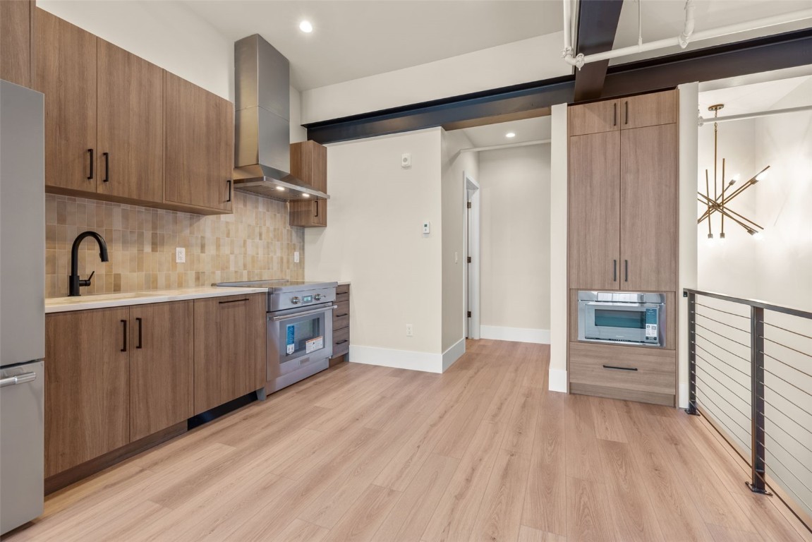 310 E Main Street 204 Property Photo 17