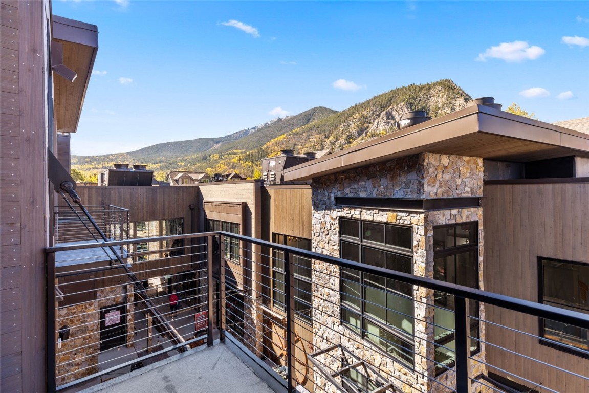 310 E Main Street 204 Property Photo 23