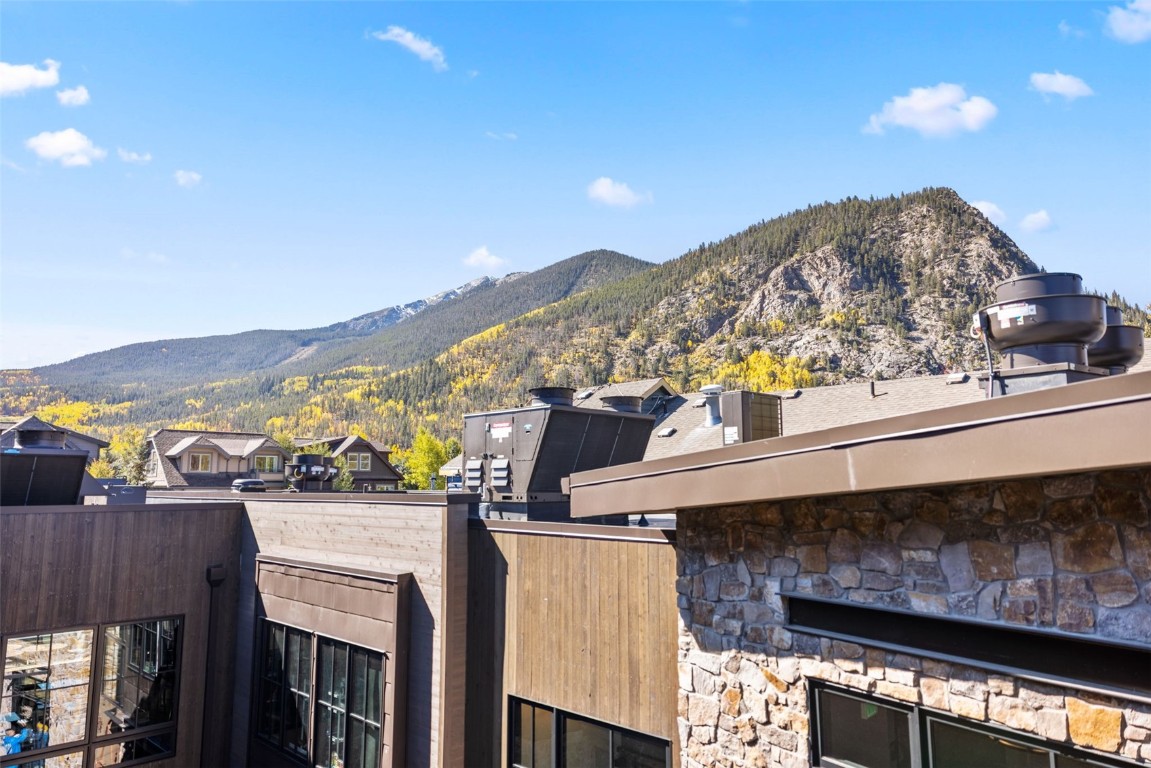 310 E Main Street 204 Property Photo 24