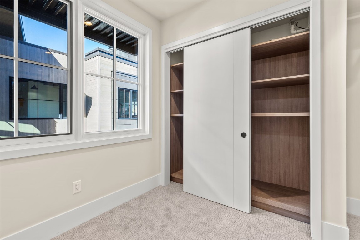 310 E Main Street 204 Property Photo 30