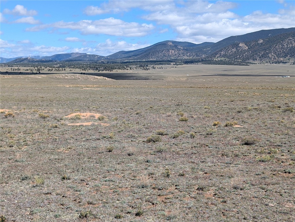 2895 Summit Road Property Photo 4