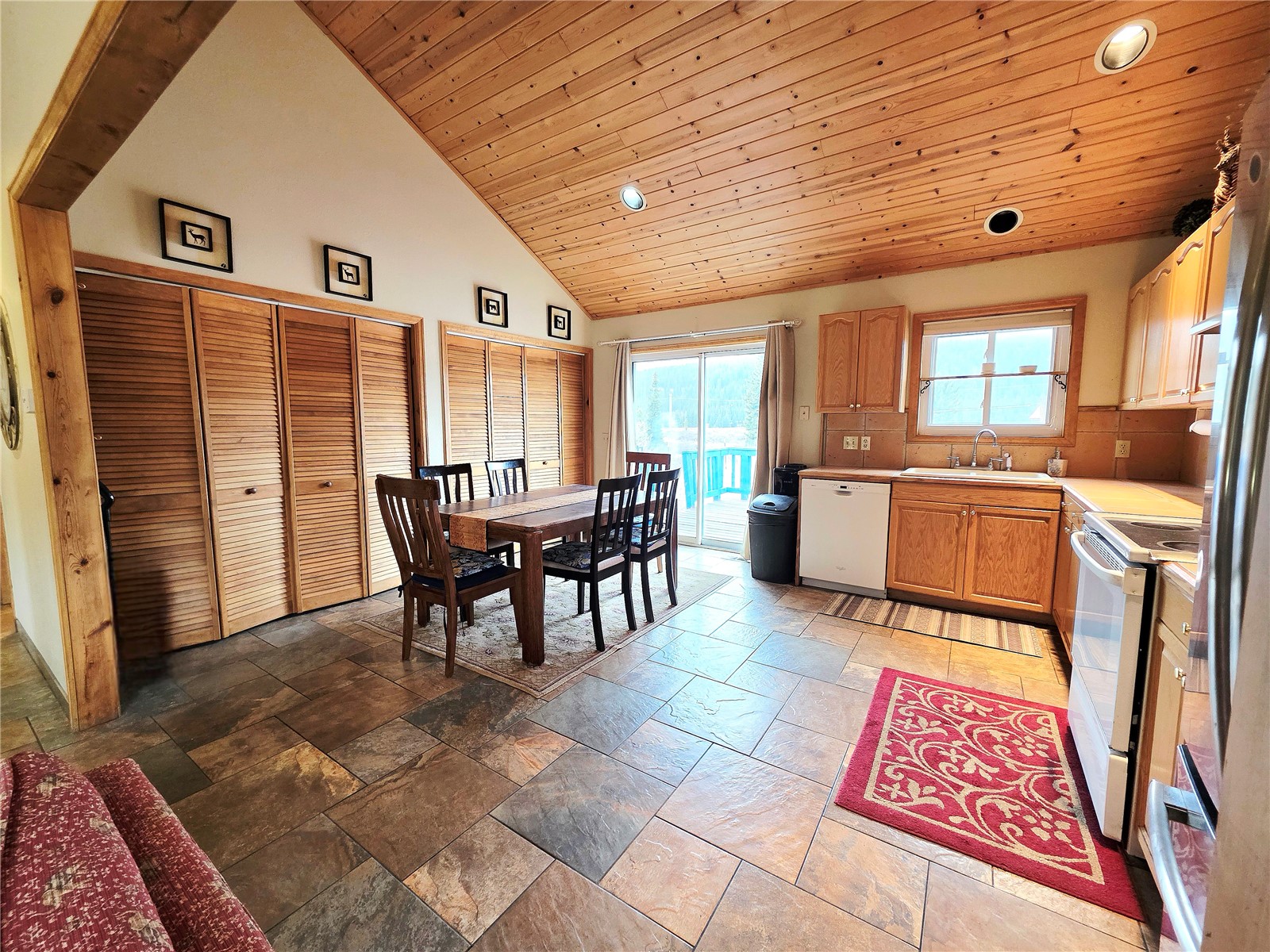 1692 Cr-12 Property Photo 2