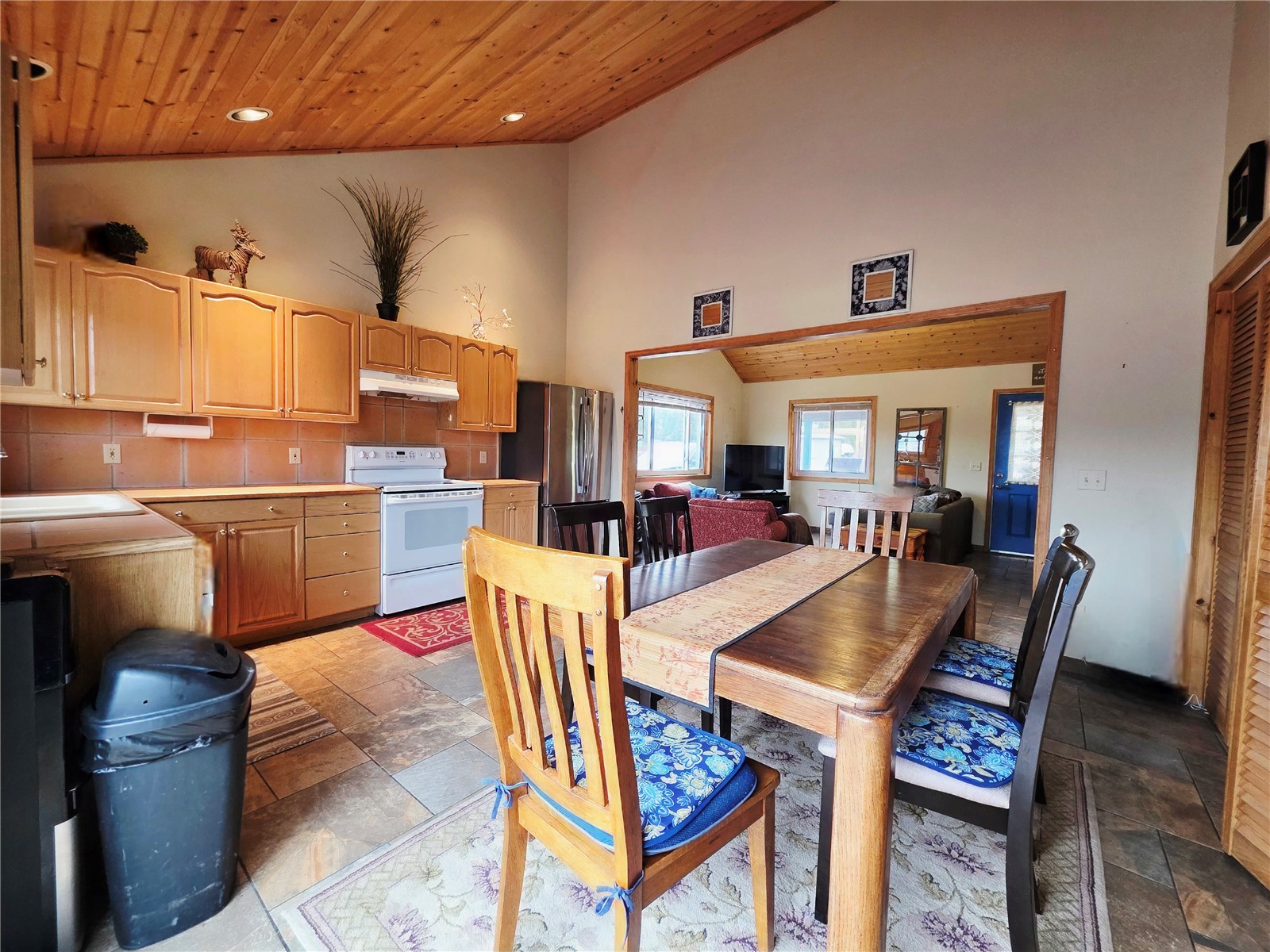 1692 Cr-12 Property Photo 6