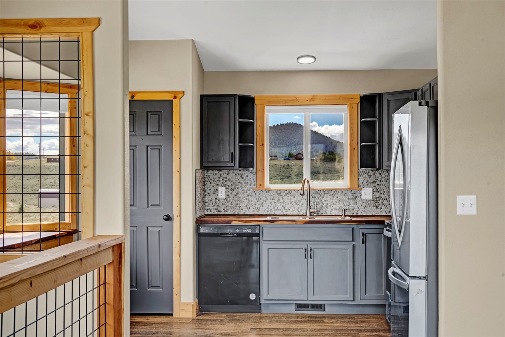 2491 Stagestop Road Property Photo 10
