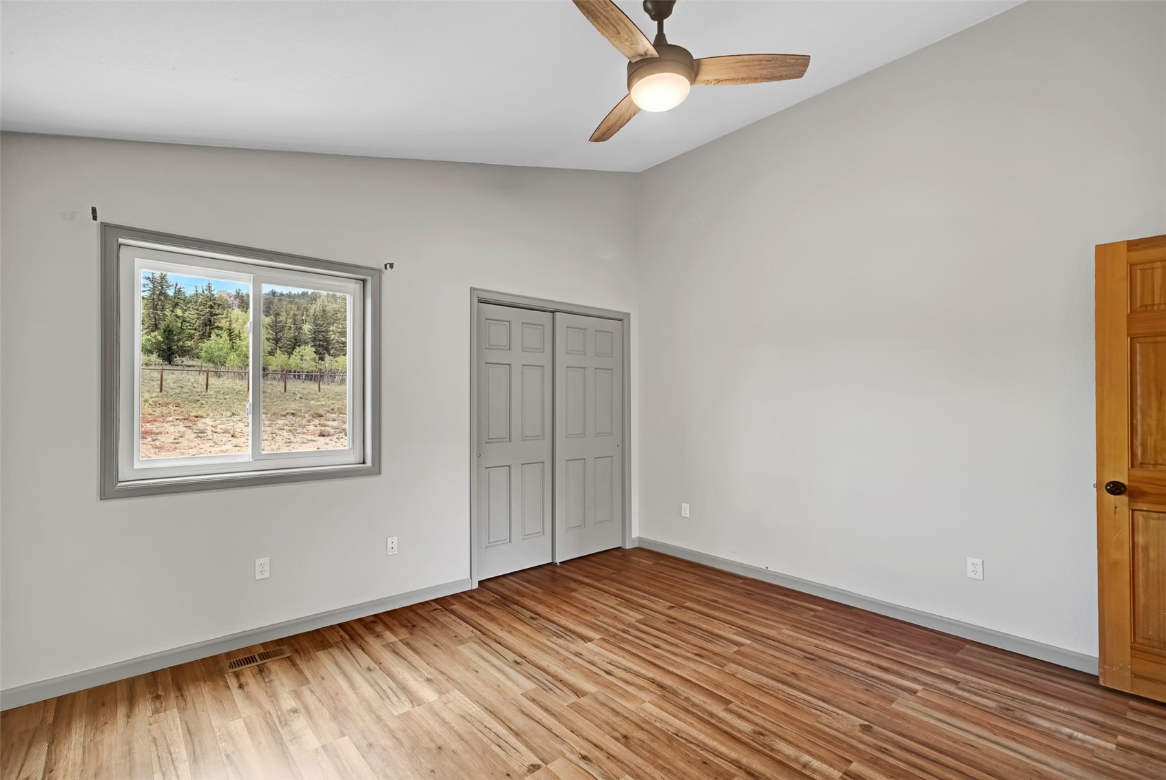 2491 Stagestop Road Property Photo 14