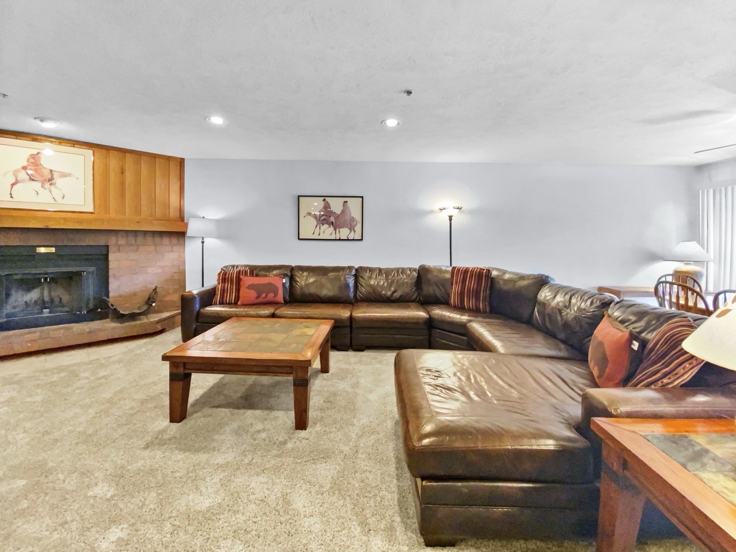 305 S Park Avenue 402 Property Photo 7