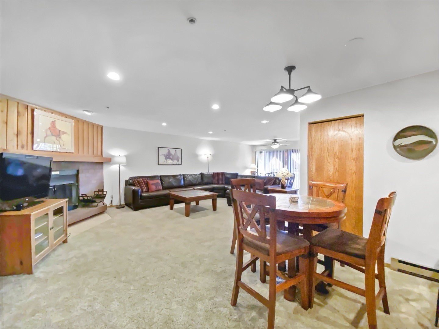 305 S Park Avenue 402 Property Photo 10