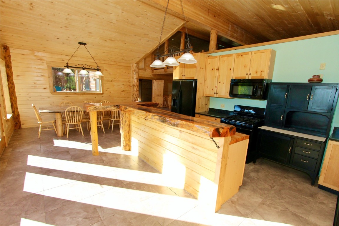 4207 Highway 91 Property Photo 16
