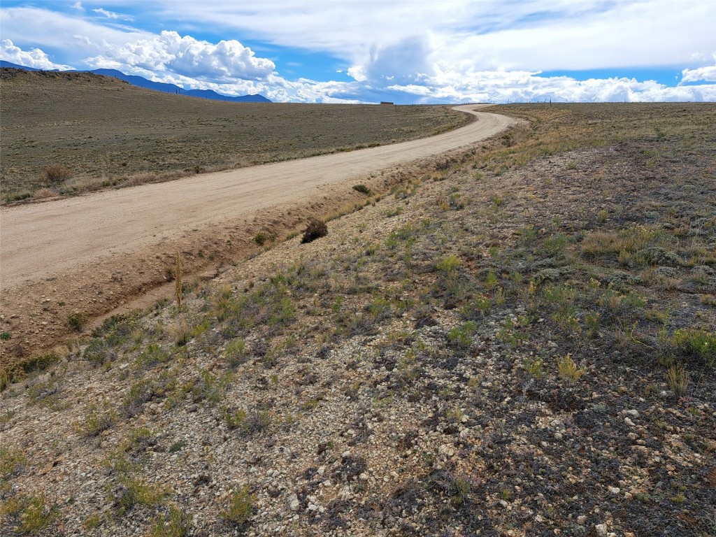 1825 Rhyolite Drive Property Photo 4