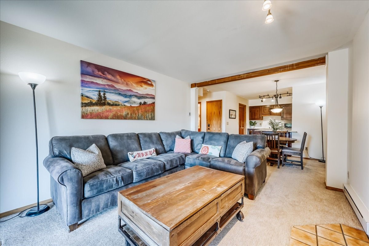 875 Four Oclock Road D1 Property Photo 3