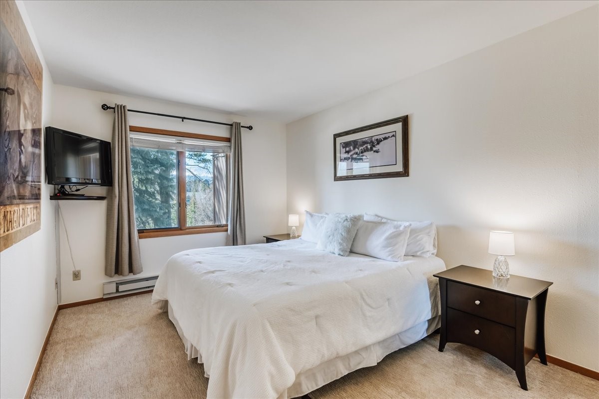 875 Four Oclock Road D1 Property Photo 14