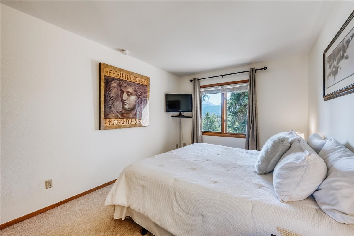 875 Four Oclock Road D1 Property Photo 15