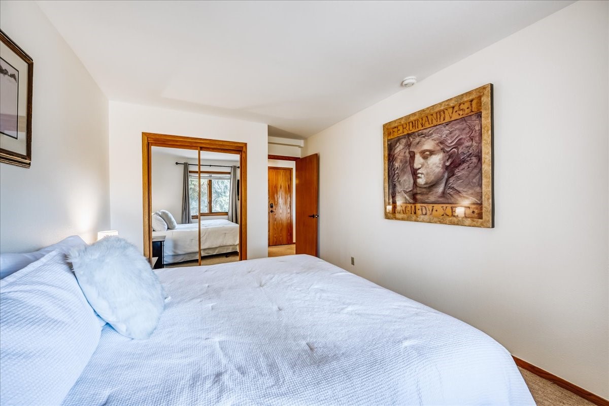 875 Four Oclock Road D1 Property Photo 17