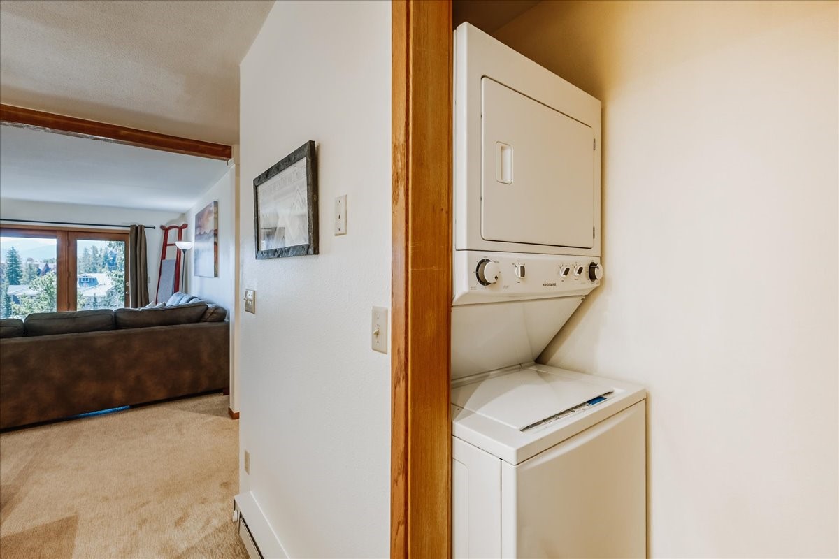 875 Four Oclock Road D1 Property Photo 21