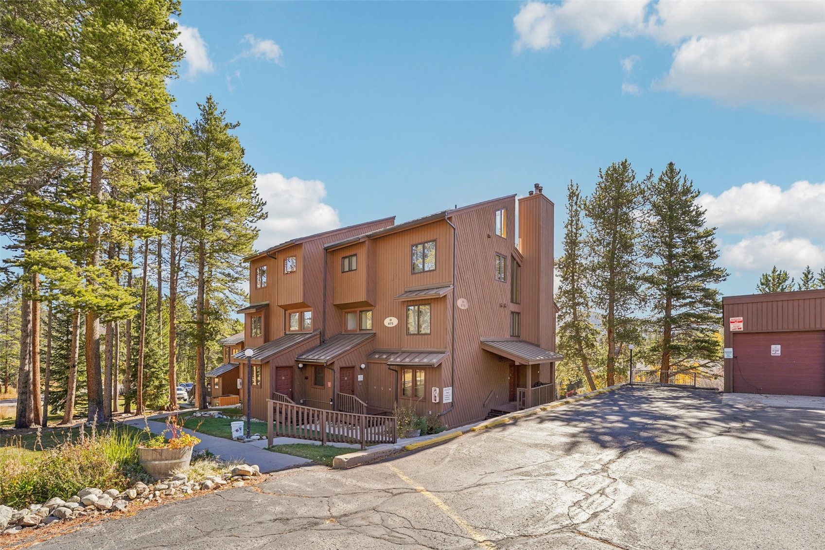 875 Four Oclock Road D1 Property Photo 25
