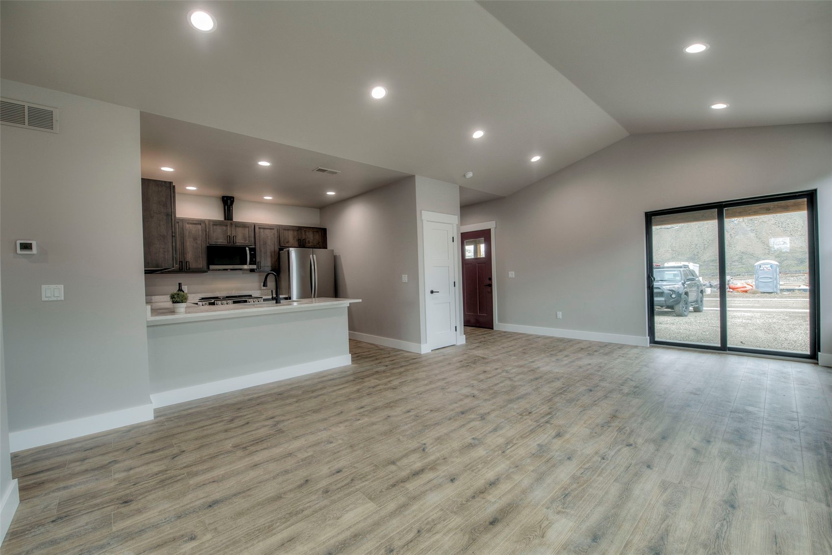 323 Kinsey Avenue Property Photo 9