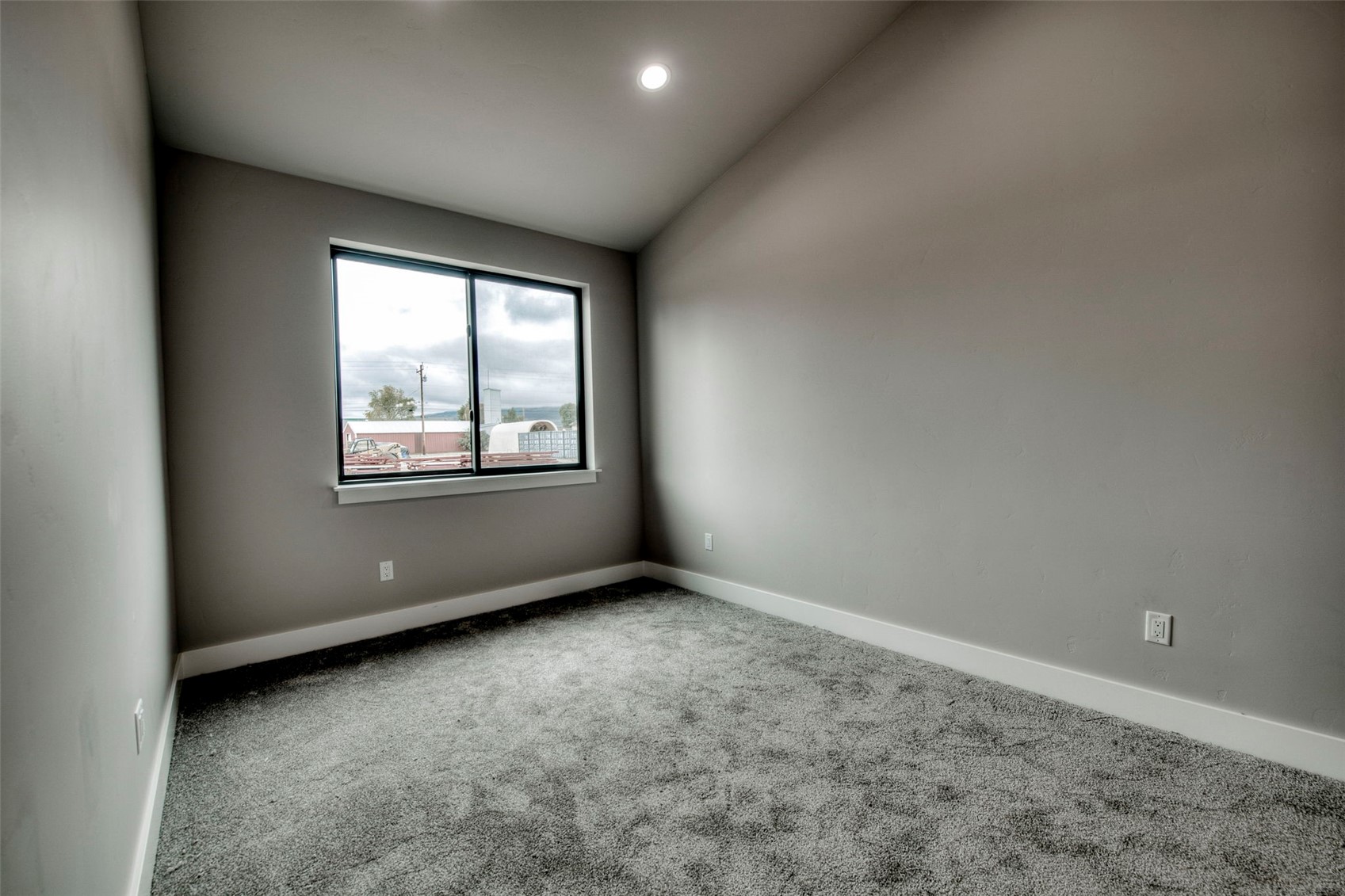 323 Kinsey Avenue Property Photo 17