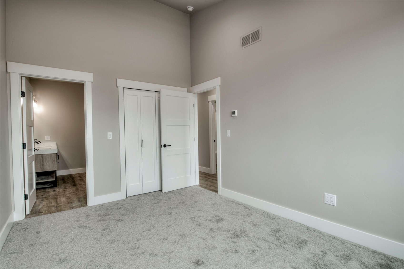 323 Kinsey Avenue Property Photo 20