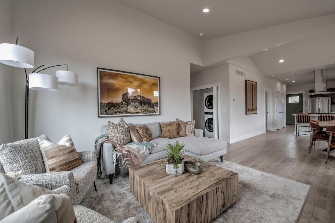 321 Kinsey Avenue Property Photo 1