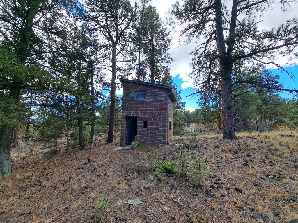 1077 Roland Drive Property Photo 10