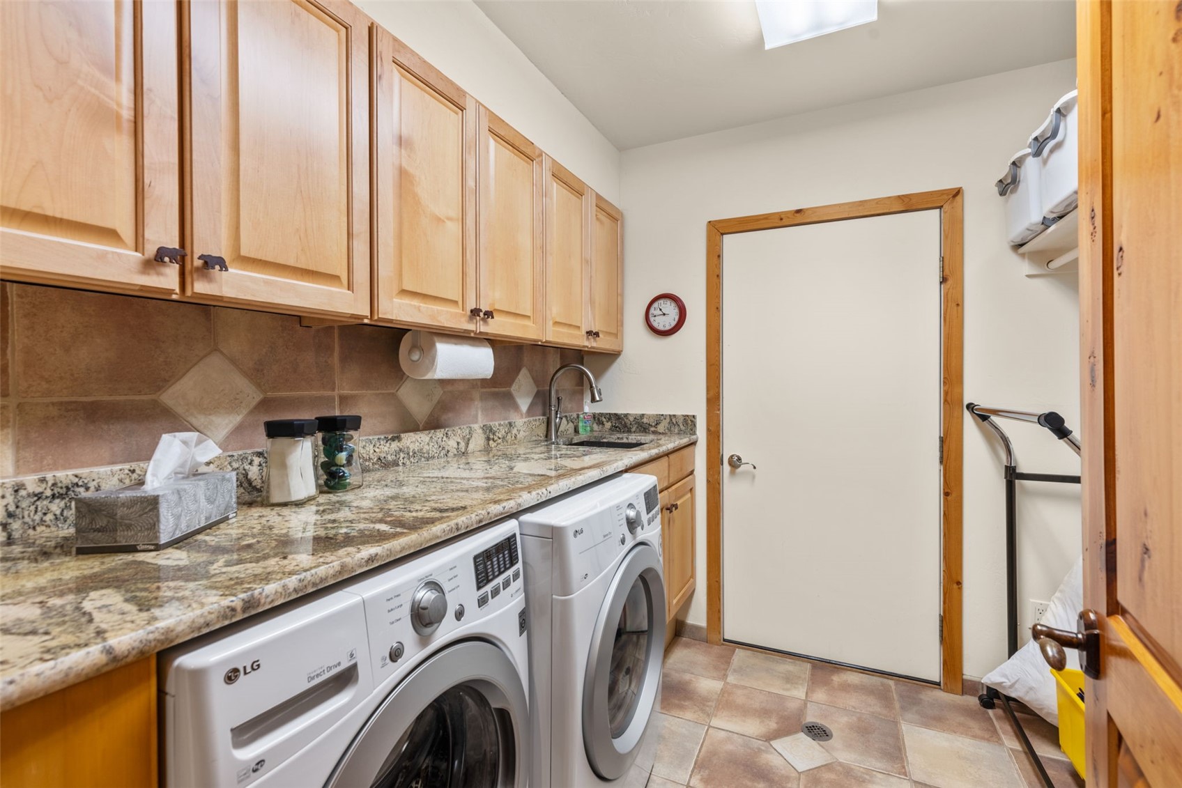 211 Tarnwood Drive Property Photo 27