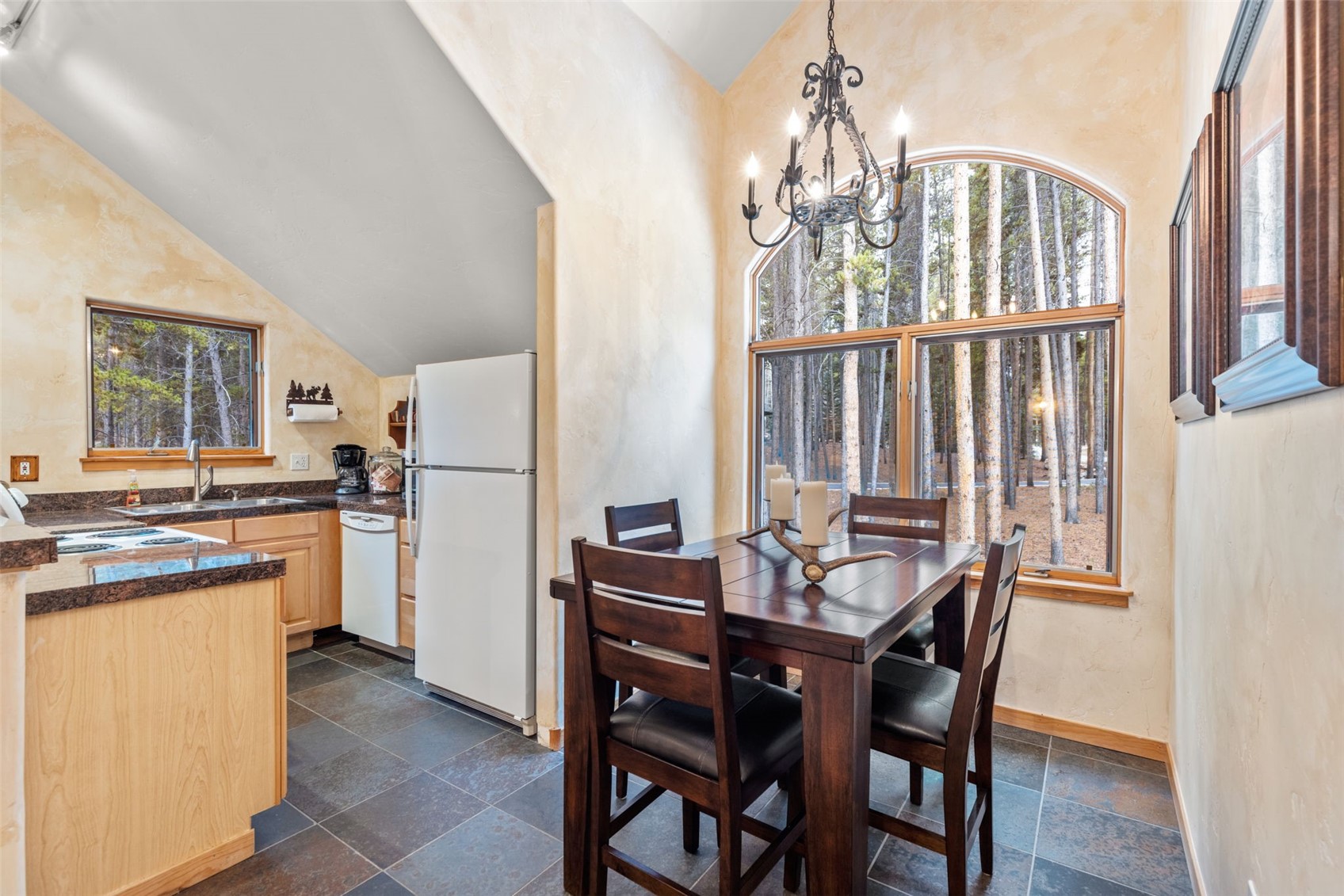 211 Tarnwood Drive Property Photo 45