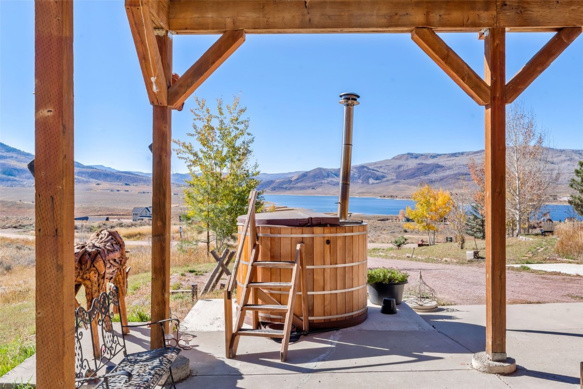 31570 Shoshone Way Property Photo 2