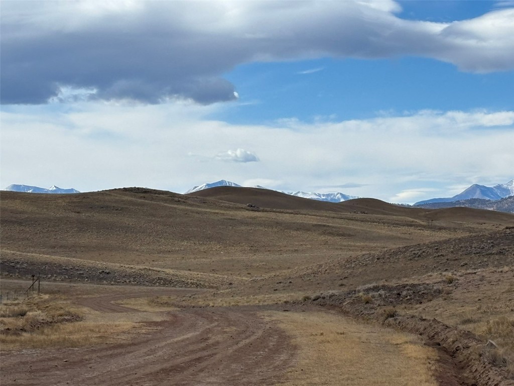 3779 Uxta Trail Property Photo 3