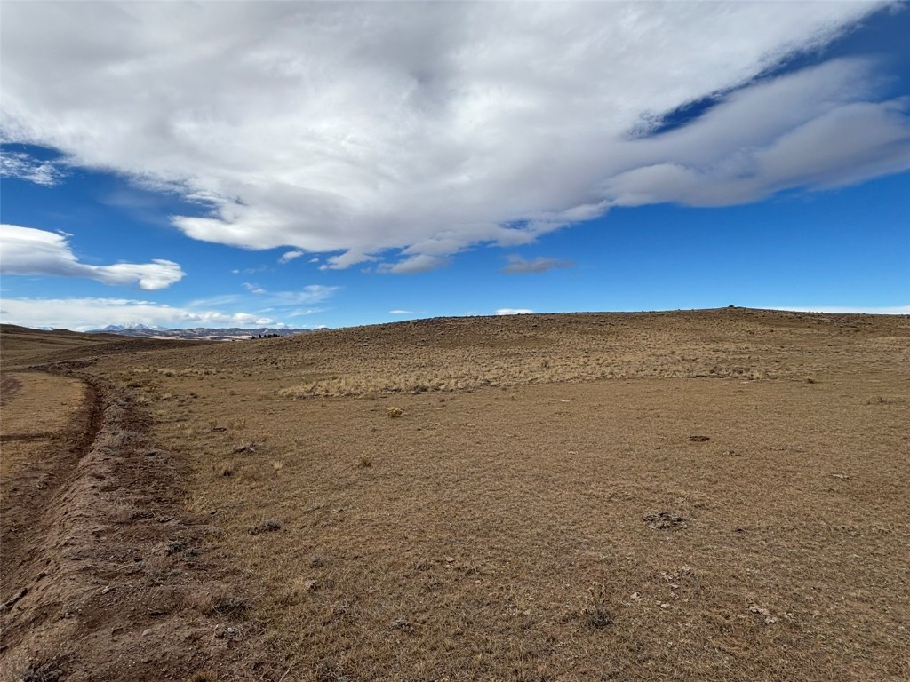 3779 Uxta Trail Property Photo 4
